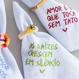 Conjunto 4 Guardanapos  em Linho Bordados Frases