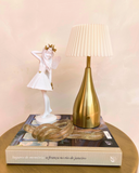 Escultura Poliresina Fada Branca com Dourado- 24x12cm