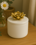 Caixa Decorativa Golden Flower Cerâmica – Branco e Dourado