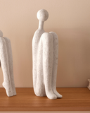 Escultura em Polirresina "Sitting" I 26cm x 11cm x 5,5cm
